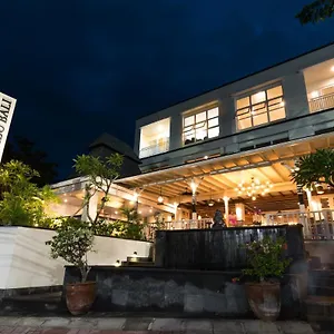 ゲストハウス ディアタス バイ アート カフェ ブンブ バリ, ヌサドゥア