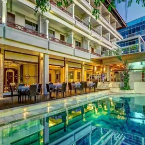 ホテル Maharani Beach, レギャン